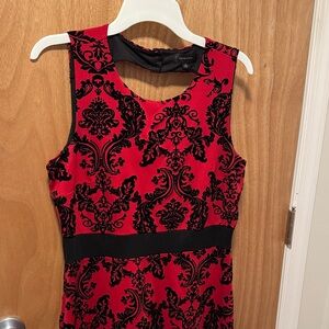 Spense Elegant Red and Black Sleeveless Dress